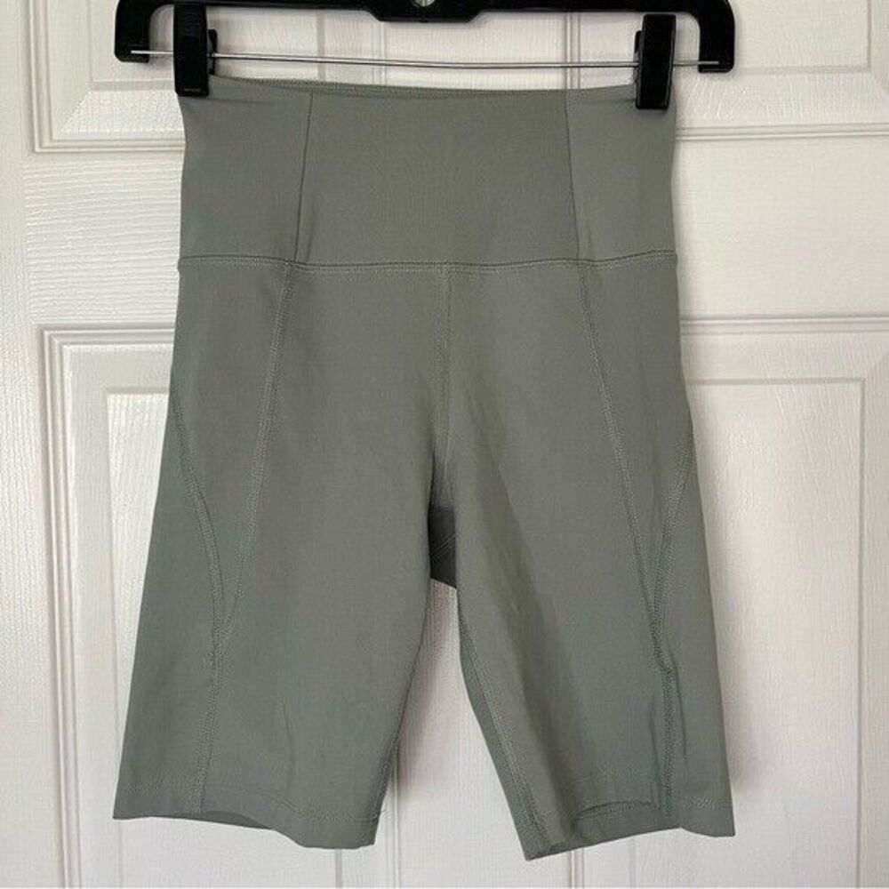 Girlfriend Collective Green High Rise Biker Shorts - Women XS